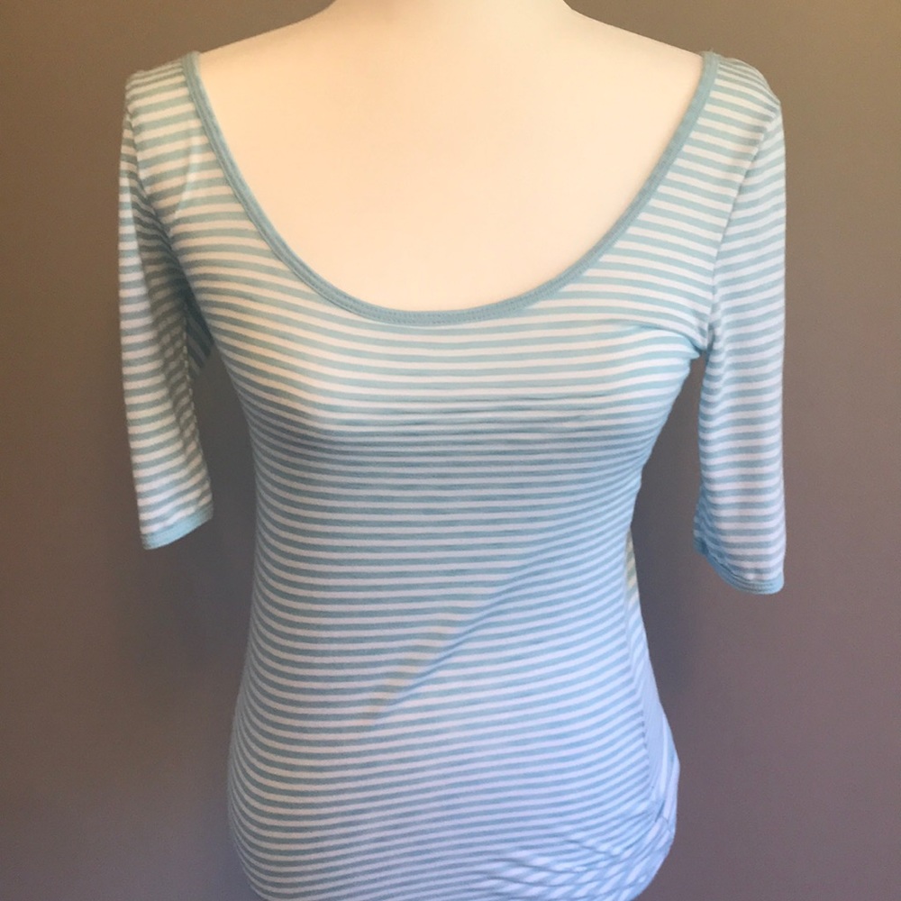 3/4 sleeve shirt